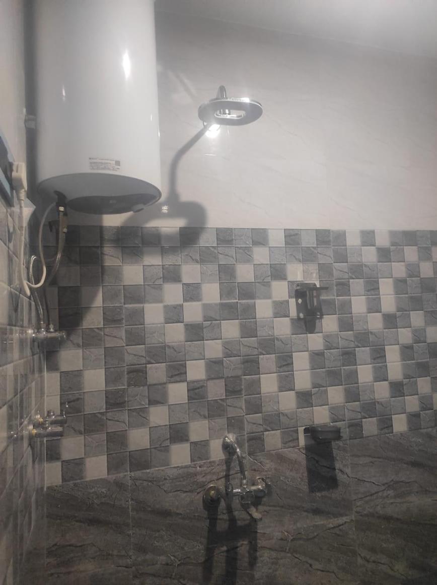 New Delight Hotel Kanzalwan Buitenkant foto