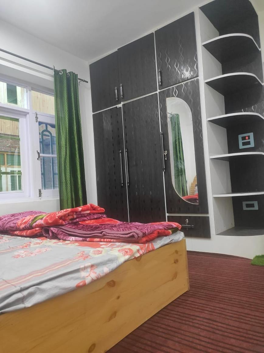 New Delight Hotel Kanzalwan Buitenkant foto
